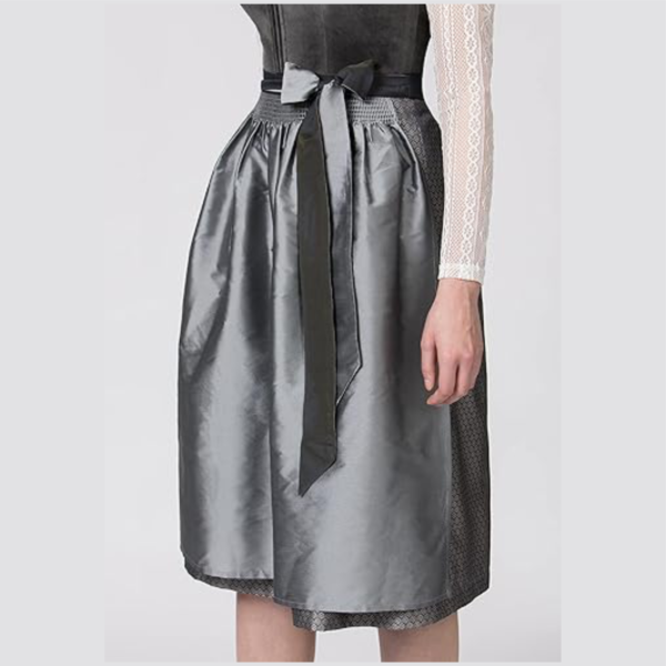 Velvet Dirndl - Image 3